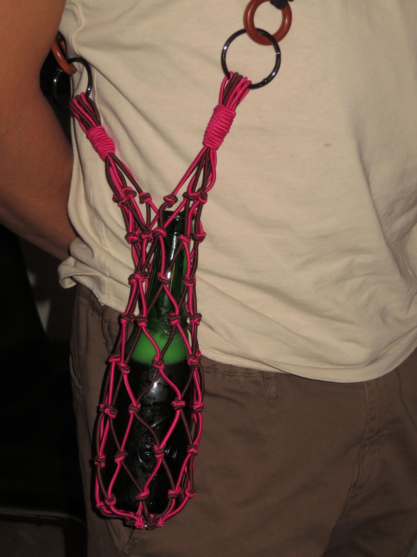 Mangangue Holder