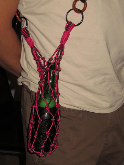 Mangangue Holder